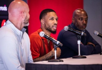 亚博体育官网-利拉德细聊开拓者未来 期待以最强状态完成回归